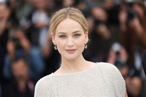 Jennifer Lawrence Opens Up About Her Nude Photos Being。